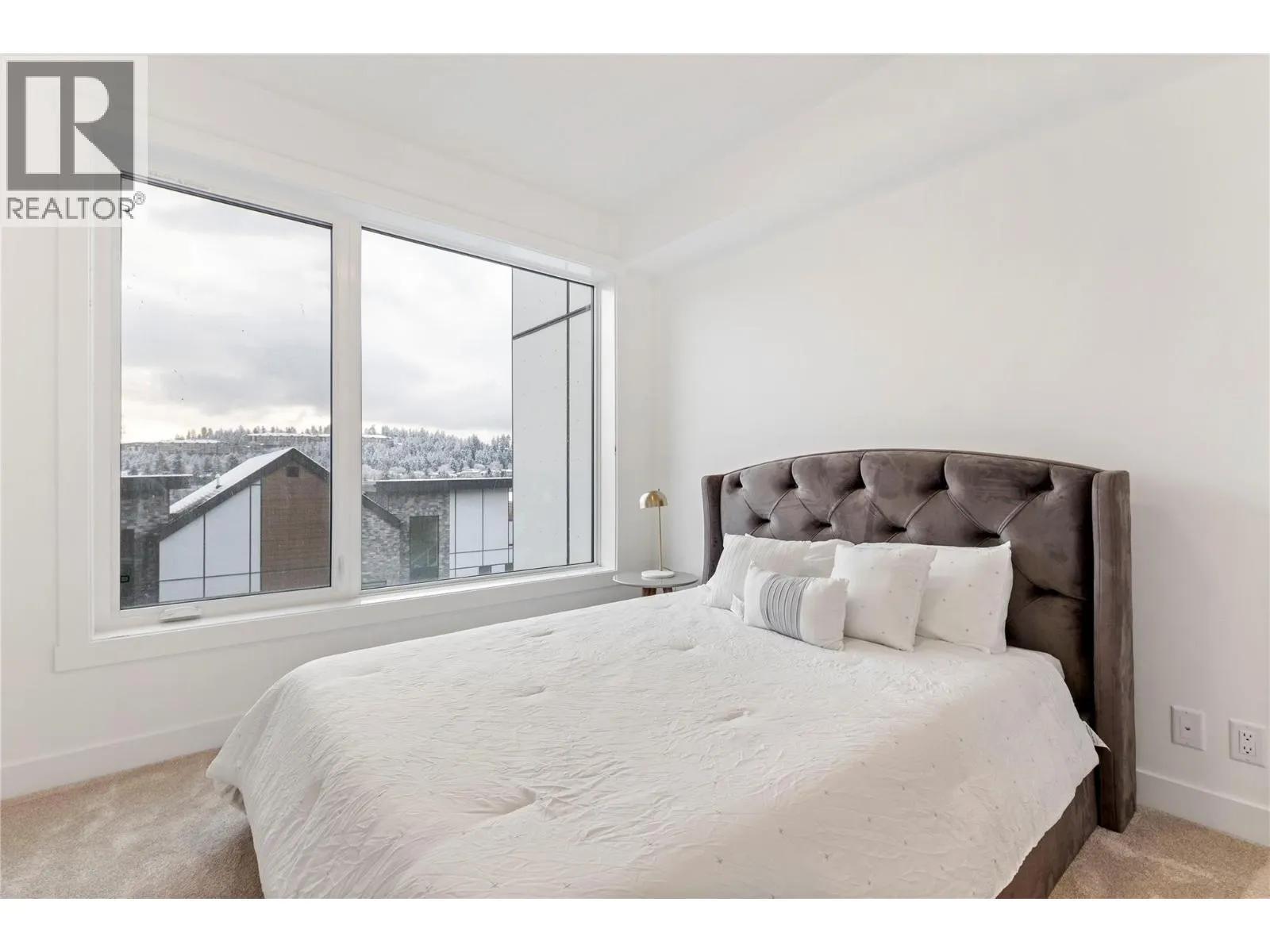2735 Shannon Lake Road Unit# 203