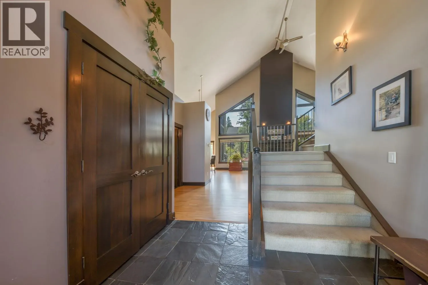 2576 Sandstone Green