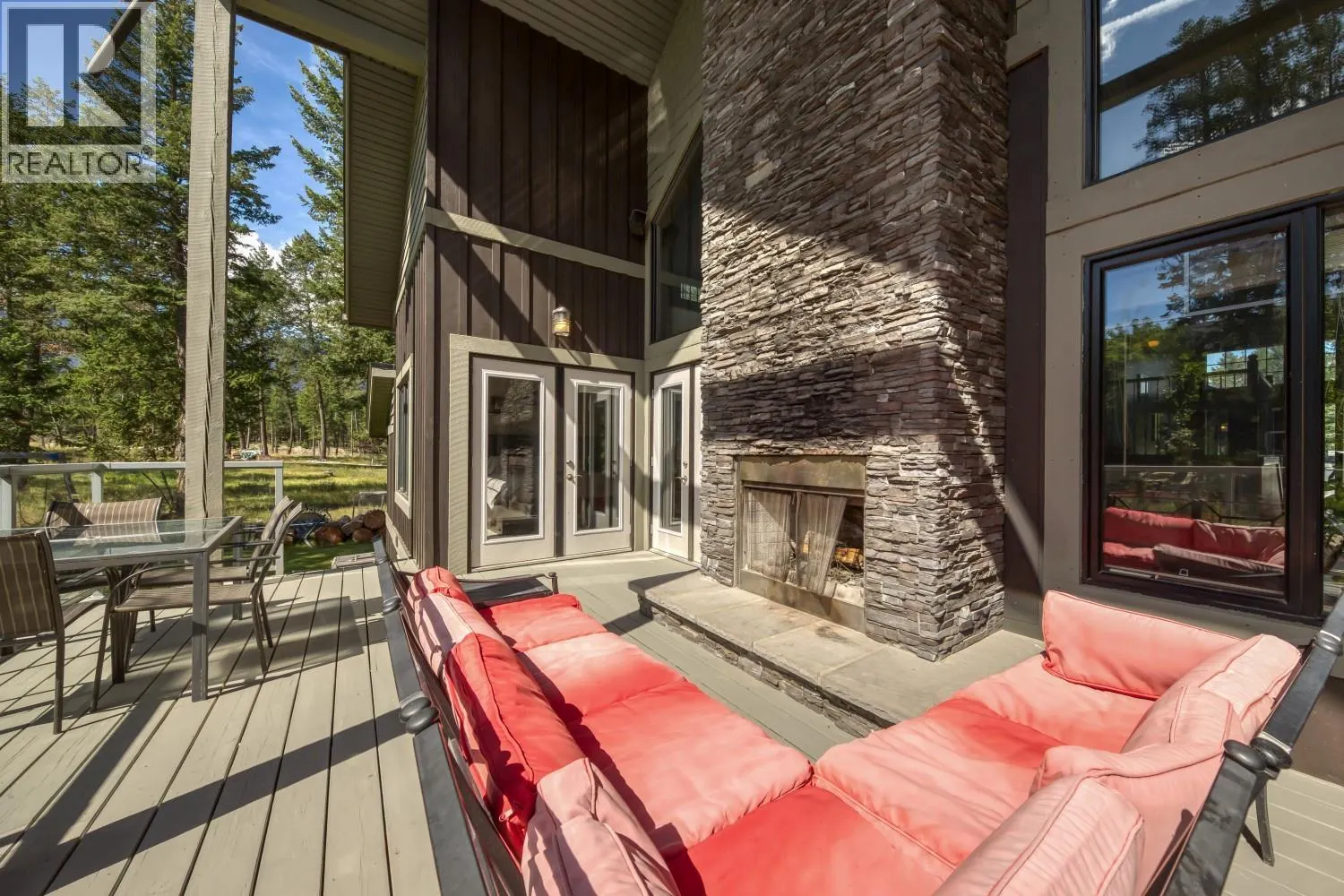 2576 Sandstone Green