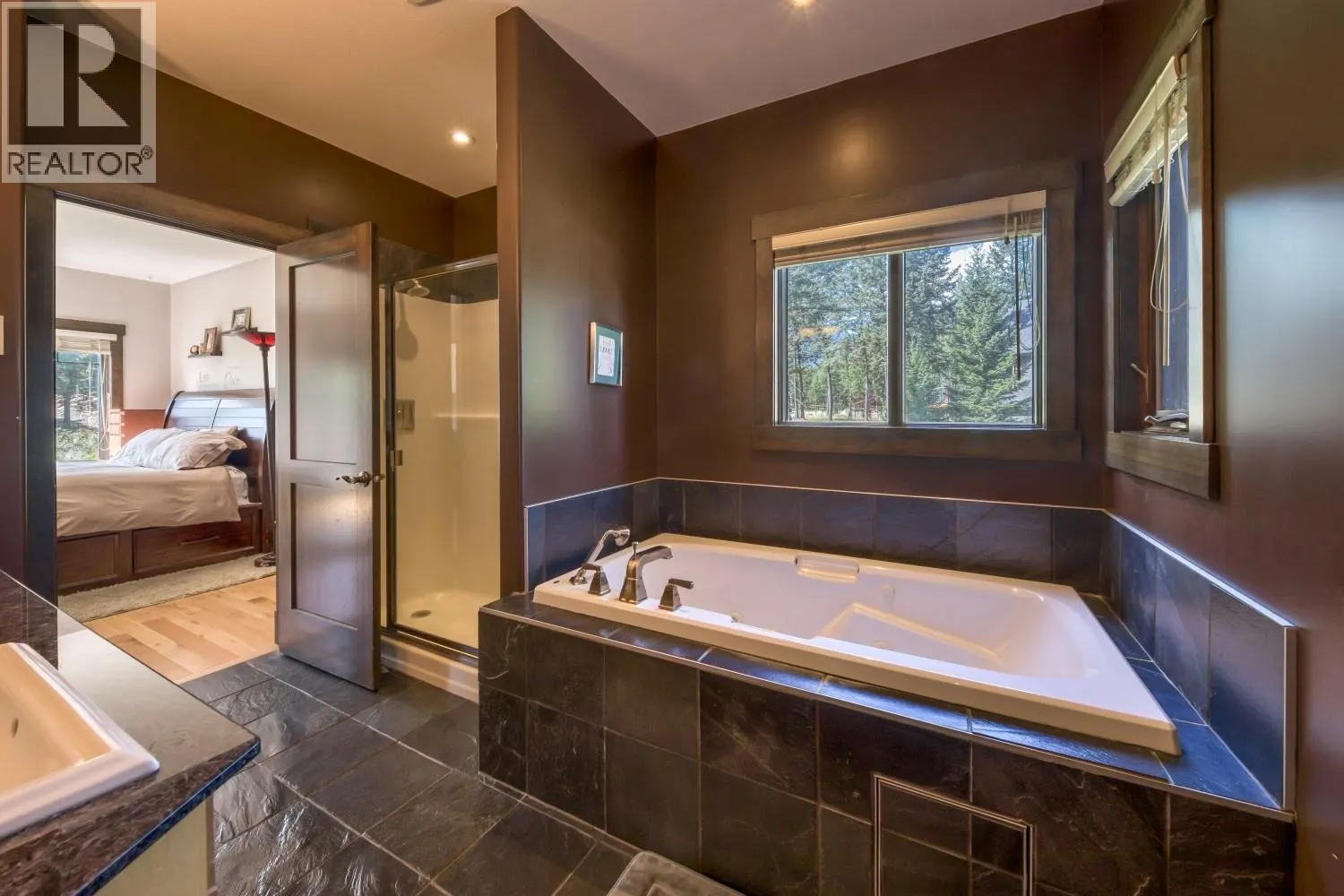 2576 Sandstone Green