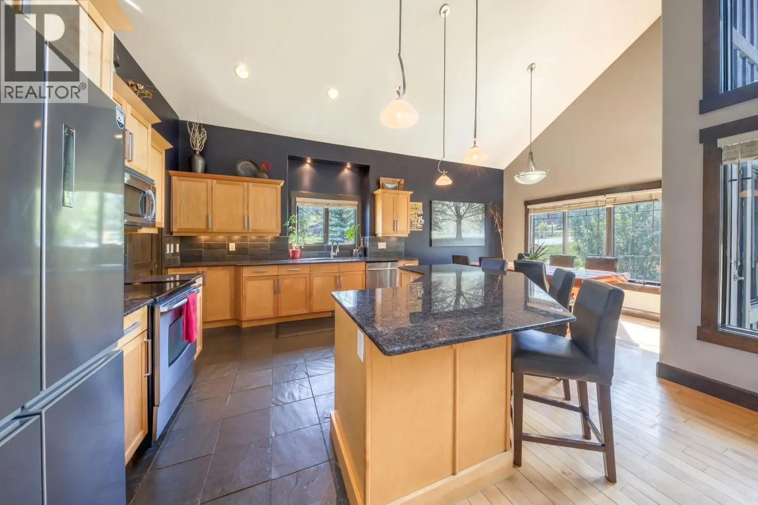 2576 Sandstone Green