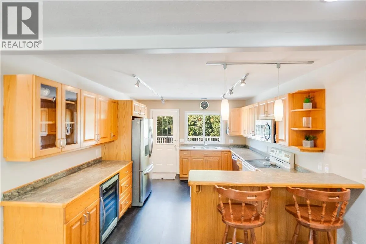 2485 Upper Gibson Road