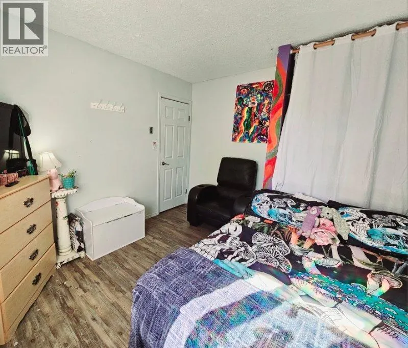 436 ORIOLE Way