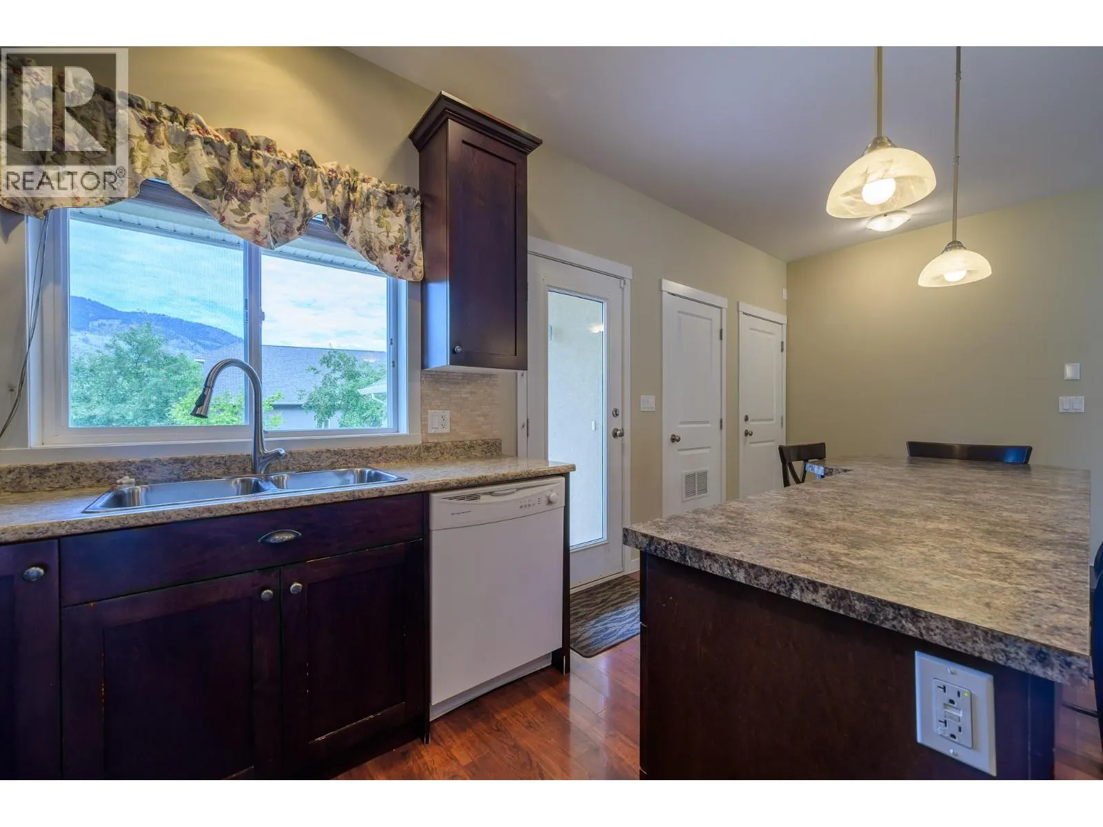 2920 VALLEYVIEW Drive Unit# 155