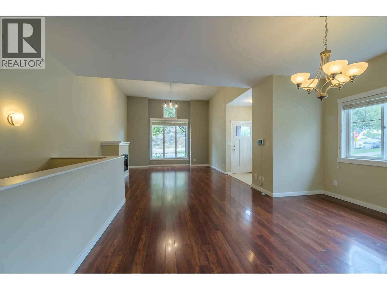 2920 VALLEYVIEW Drive Unit# 155