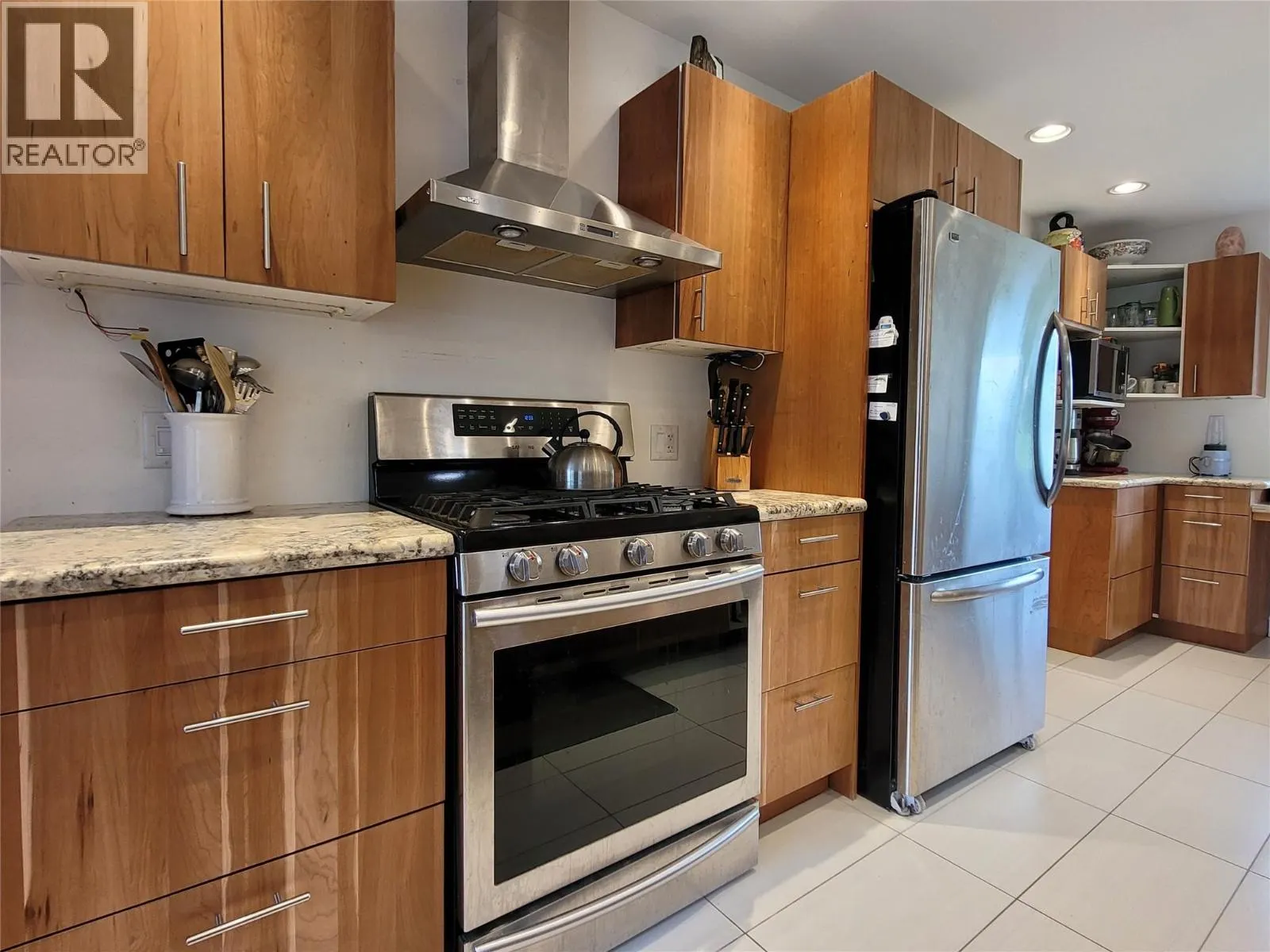 3250 Hall Frontage Road