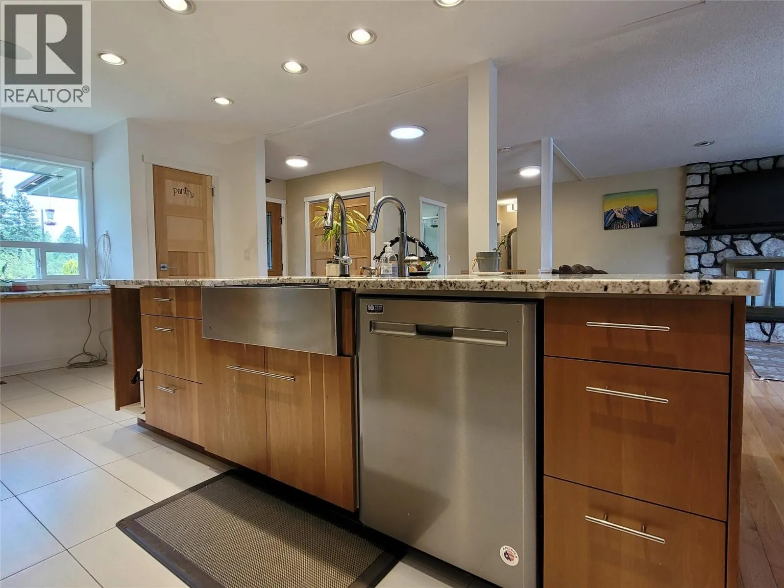 3250 Hall Frontage Road