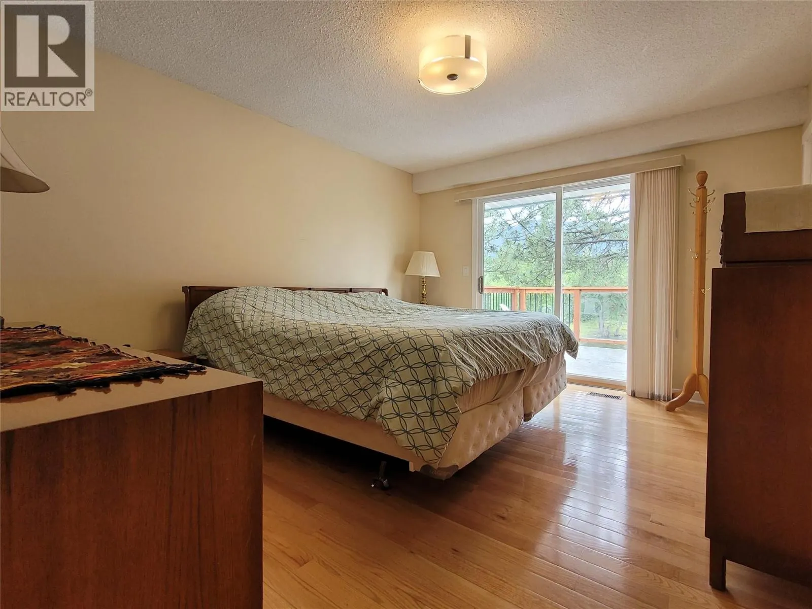 3250 Hall Frontage Road