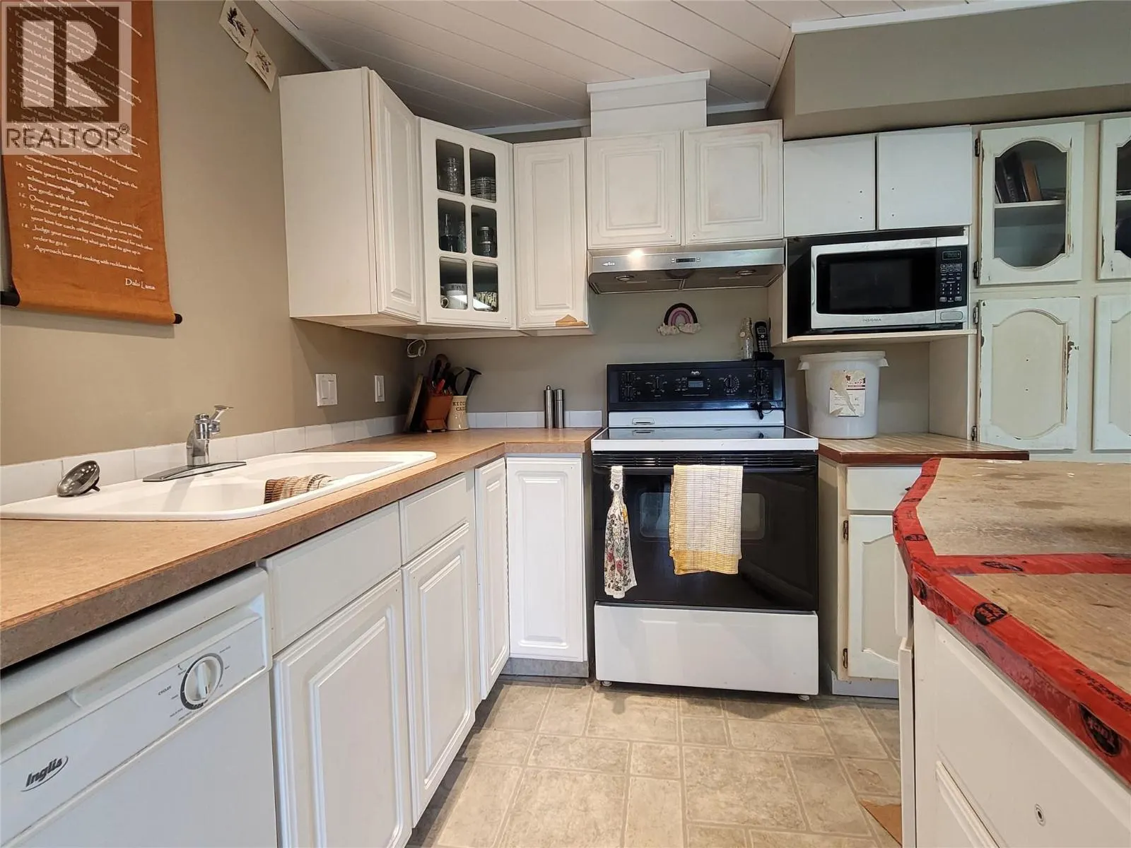 3250 Hall Frontage Road