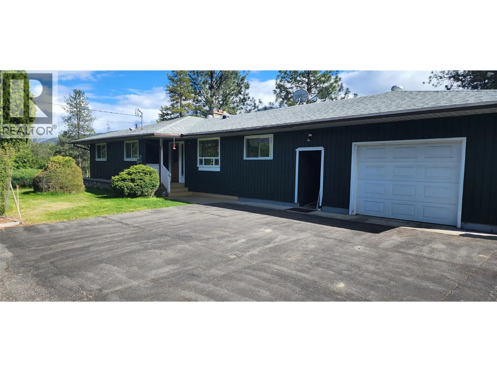 3250 Hall Frontage Road