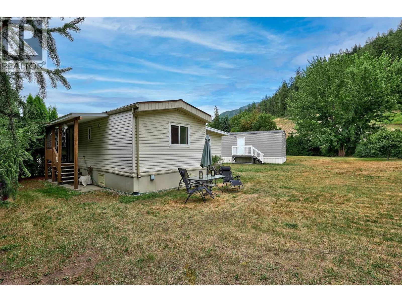 161 Shuswap Avenue Unit# 8