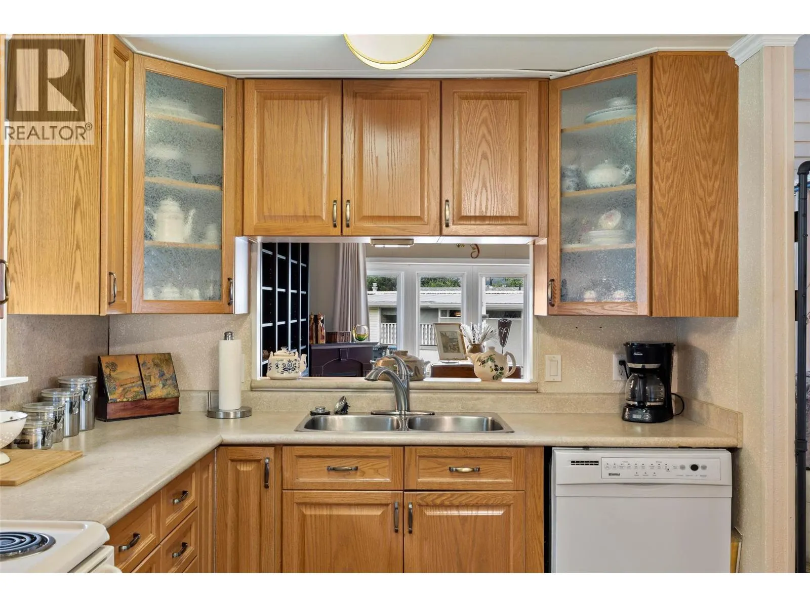 161 Shuswap Avenue Unit# 8