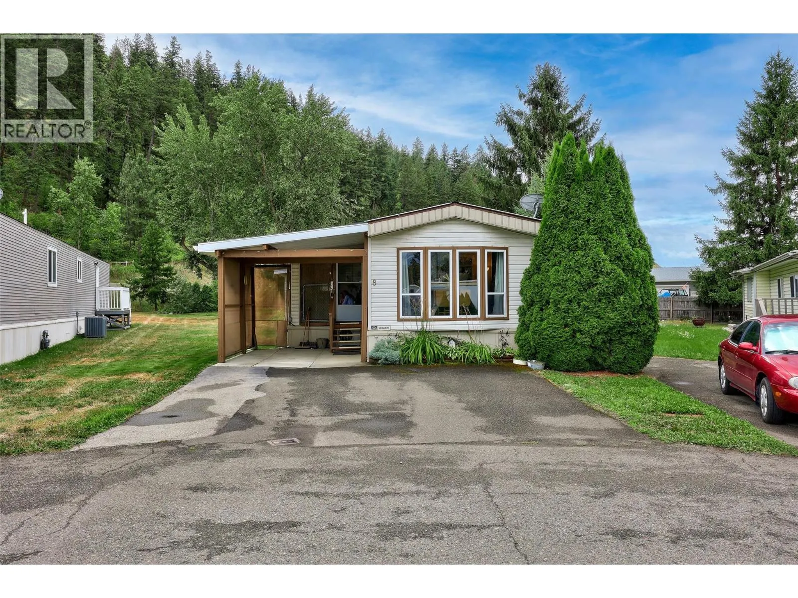 161 Shuswap Avenue Unit# 8