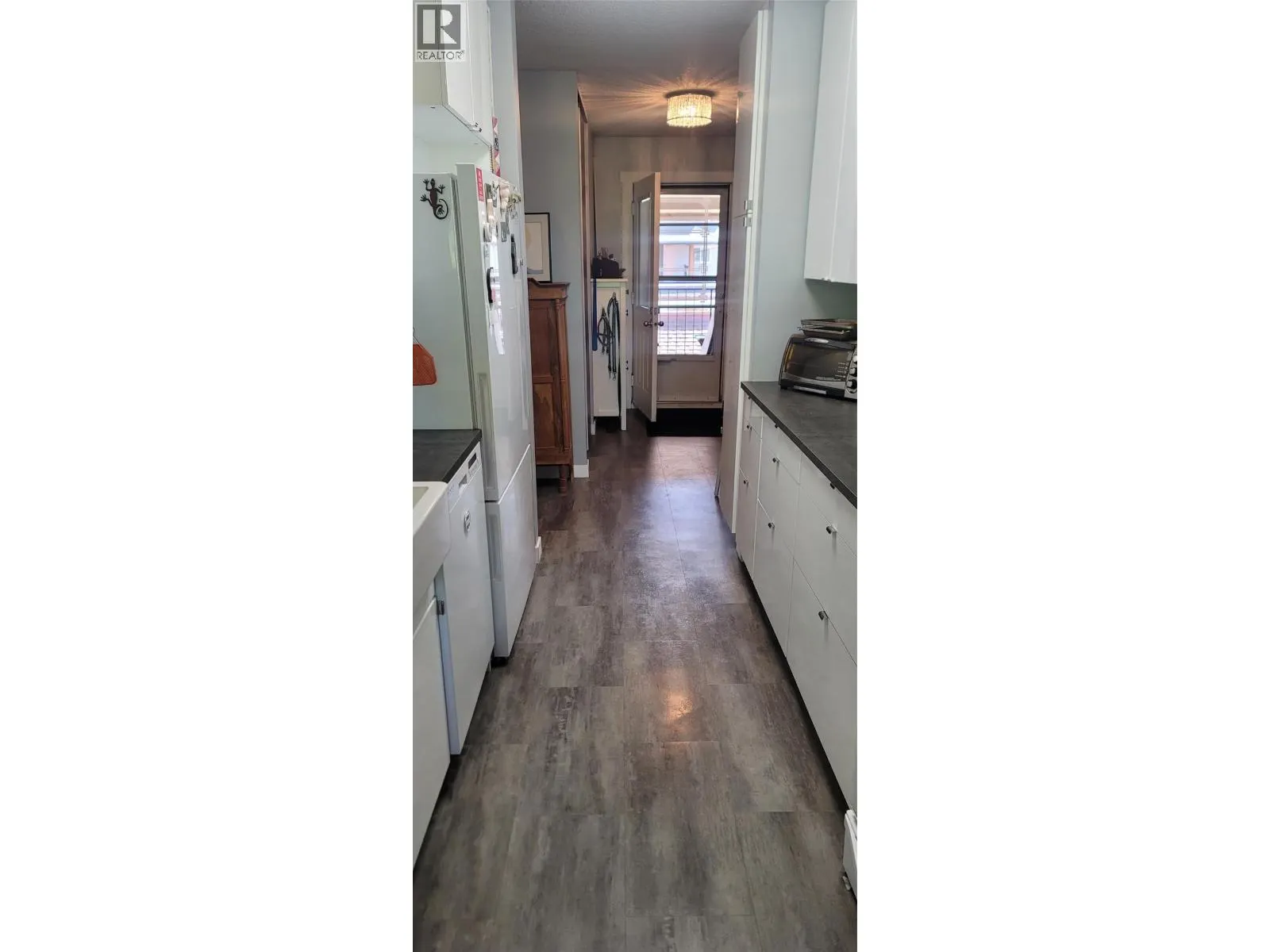 240 McIntosh Road Unit# 211