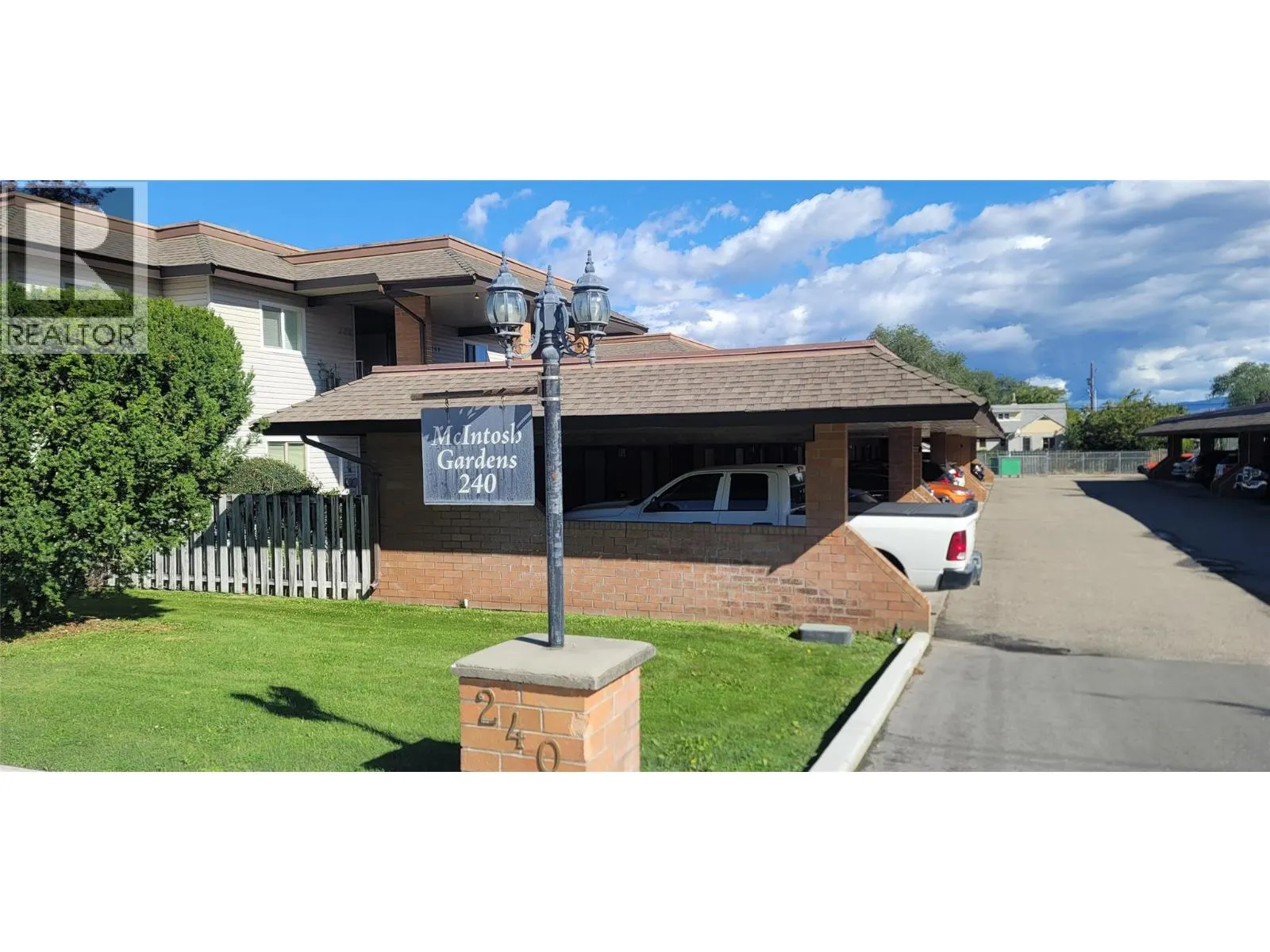 240 McIntosh Road Unit# 211