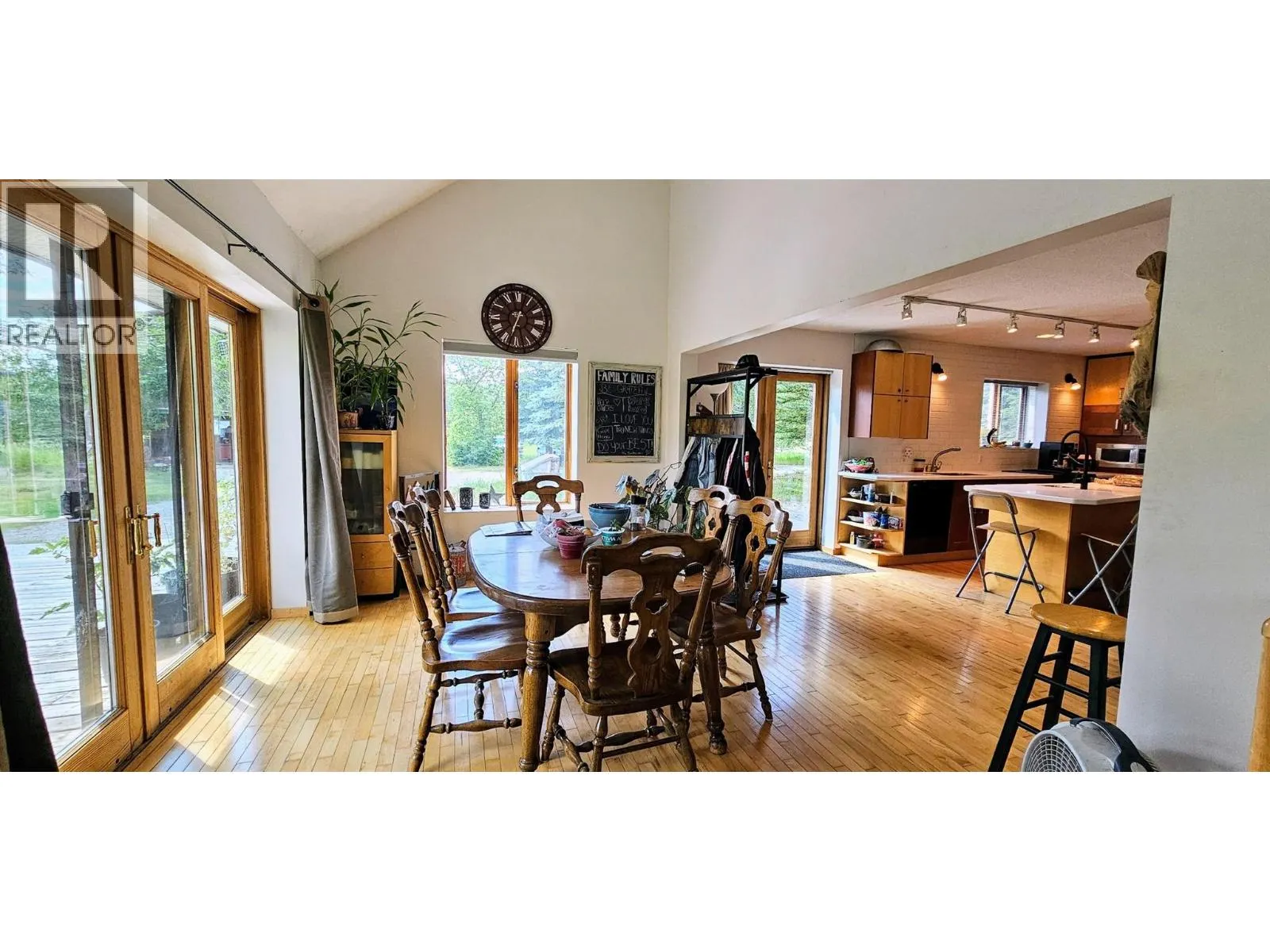 3560 ISLAND POND Road