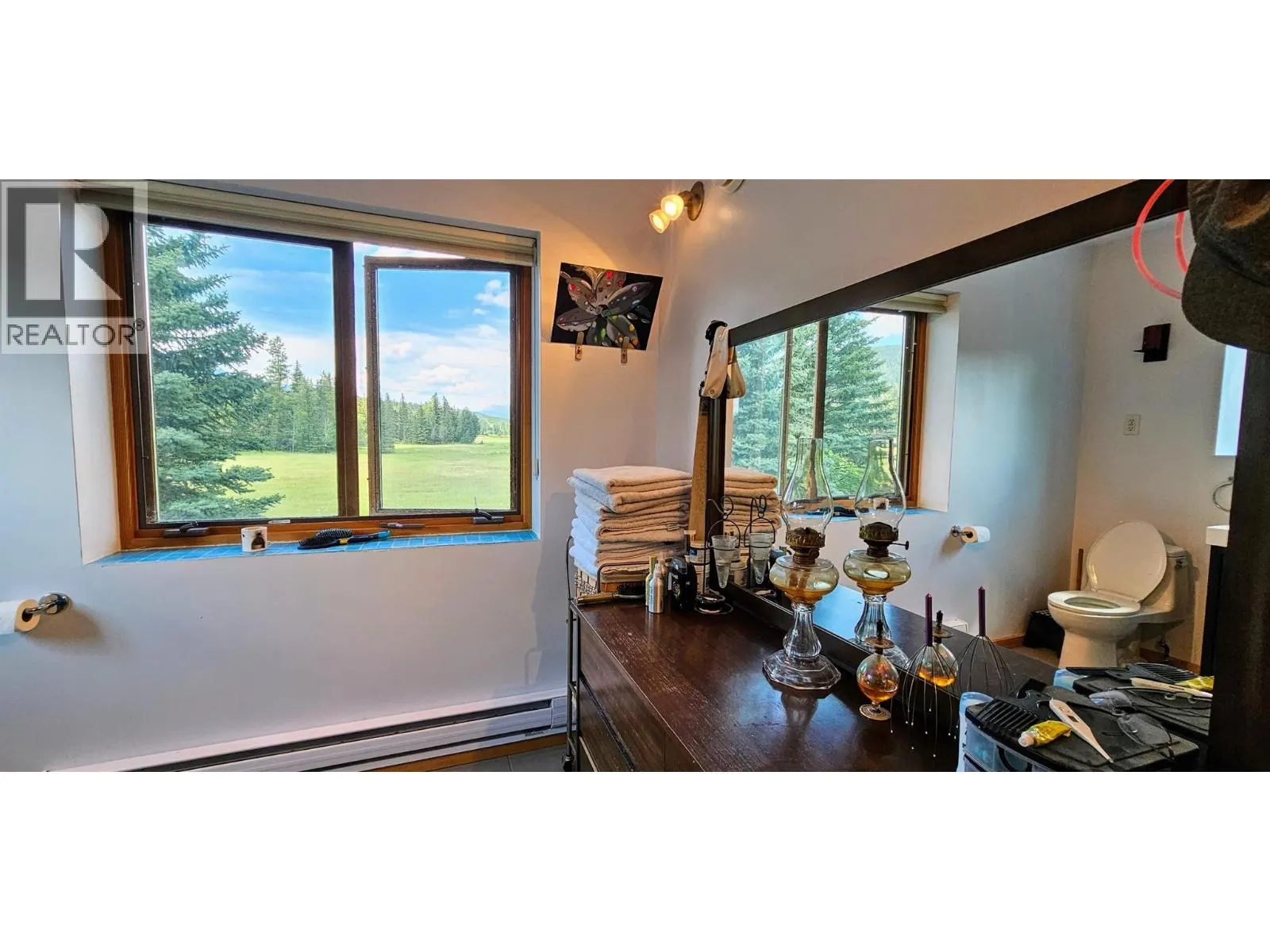 3560 ISLAND POND Road