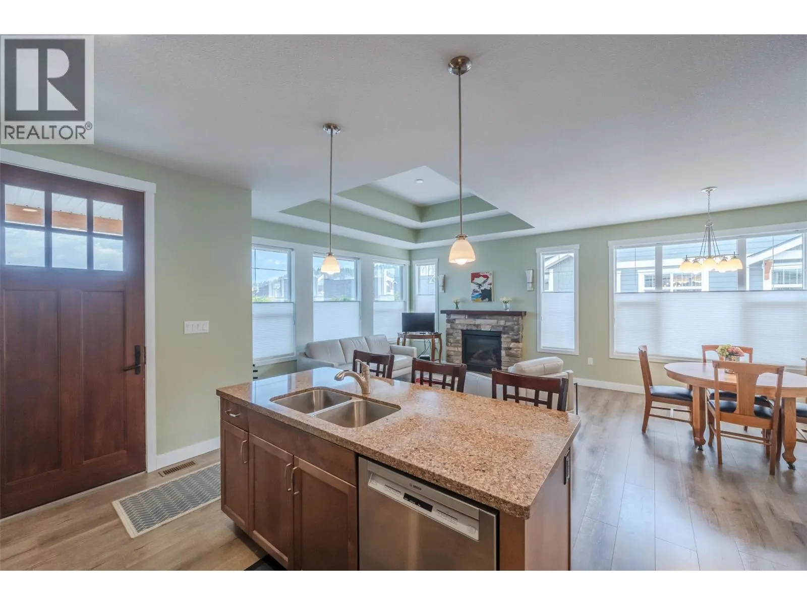 992 Holden Road