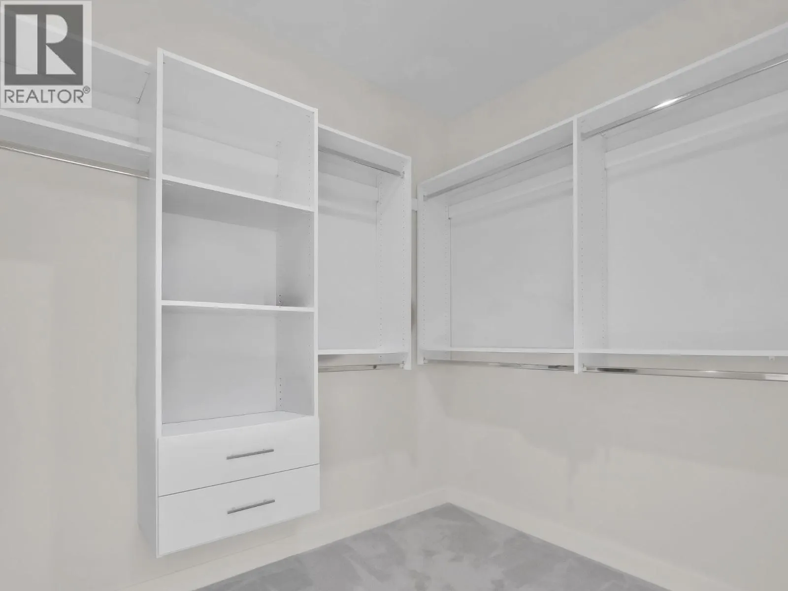 115 Wyndham Crescent Unit# 23