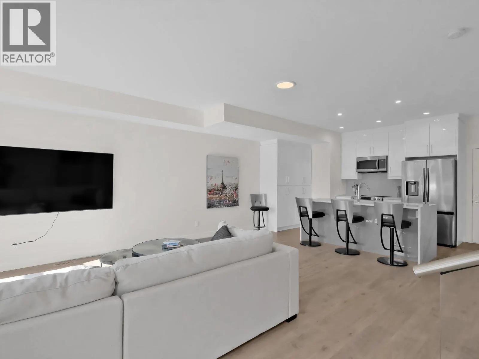 115 Wyndham Crescent Unit# 23