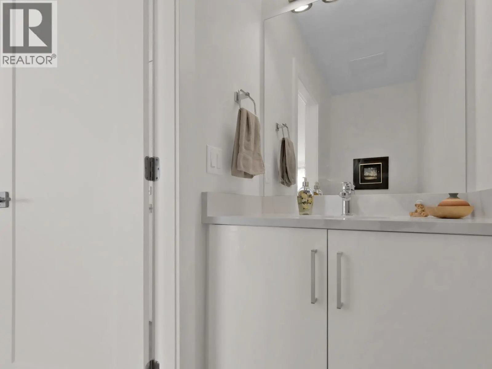 115 Wyndham Crescent Unit# 23