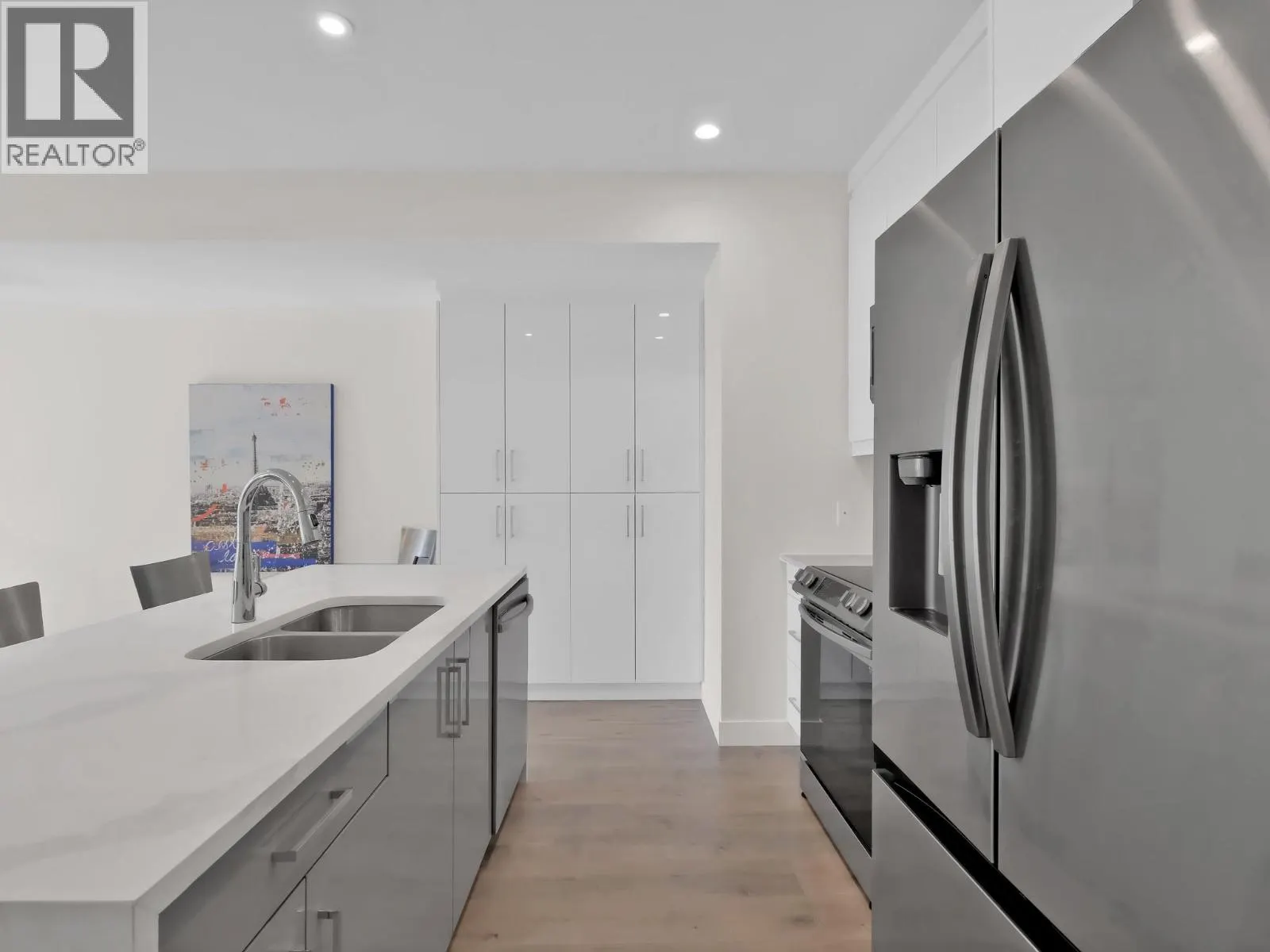 115 Wyndham Crescent Unit# 23