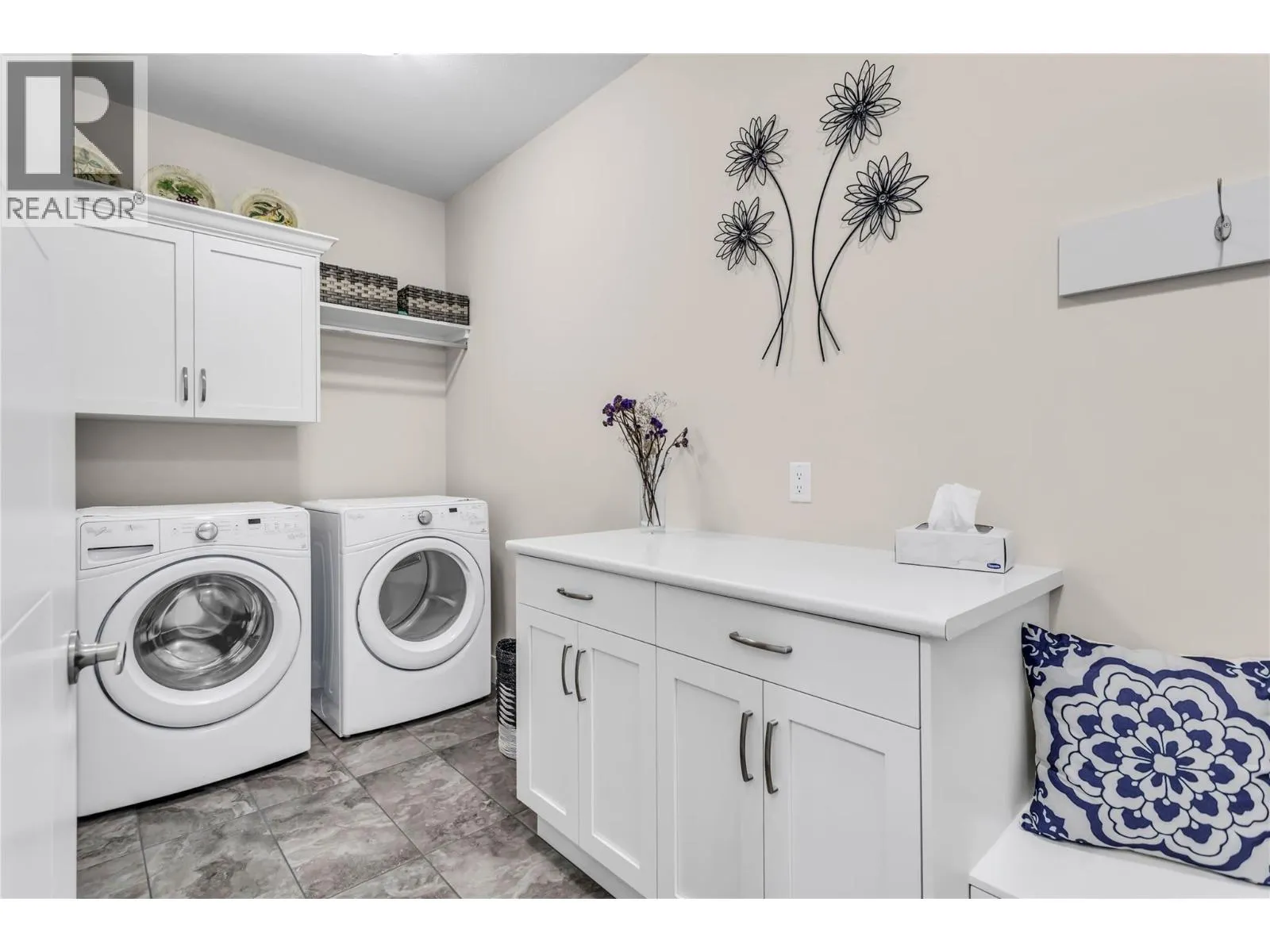 875 Stockley Street Unit# 17