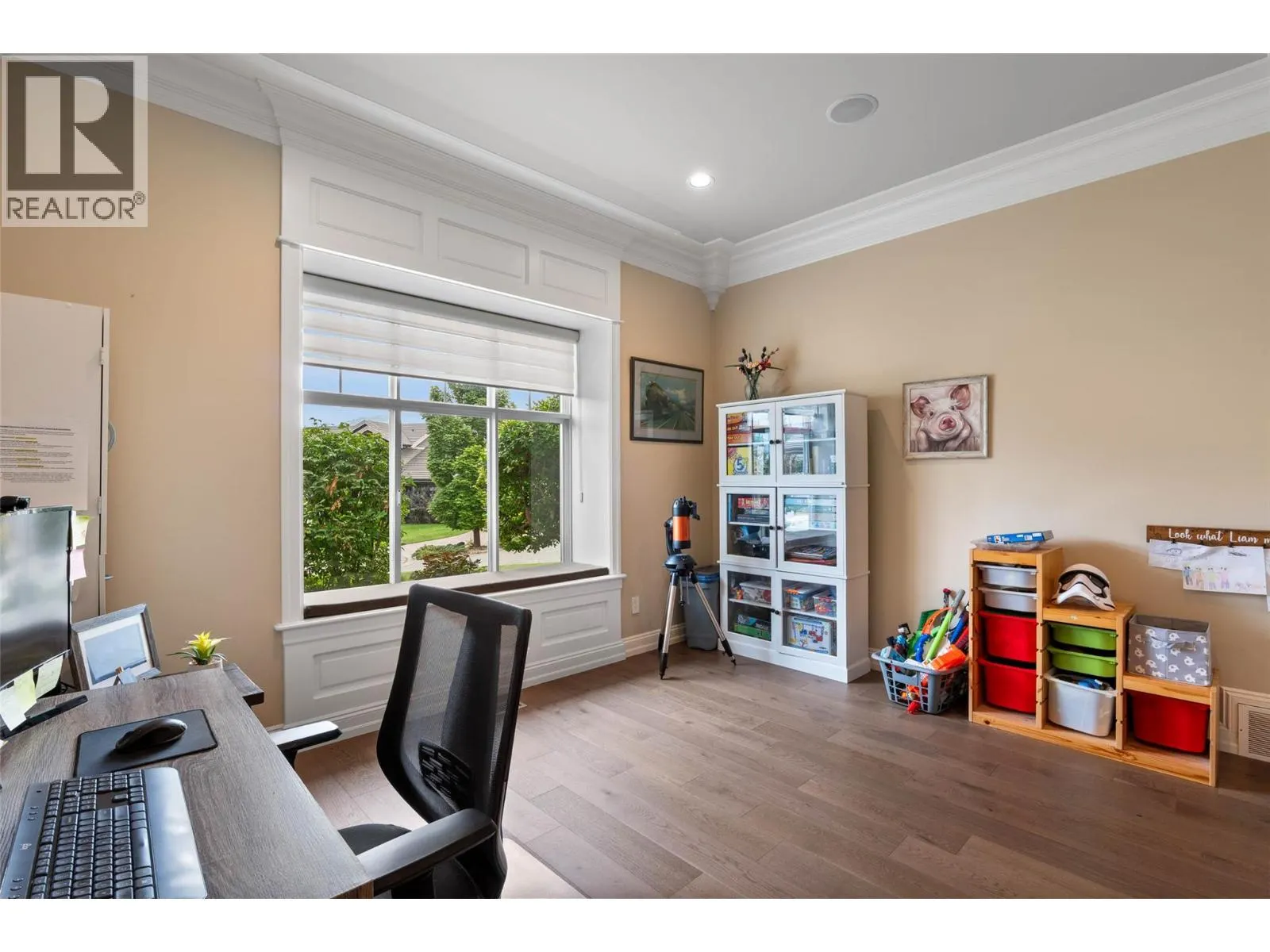 400 Fernie Place
