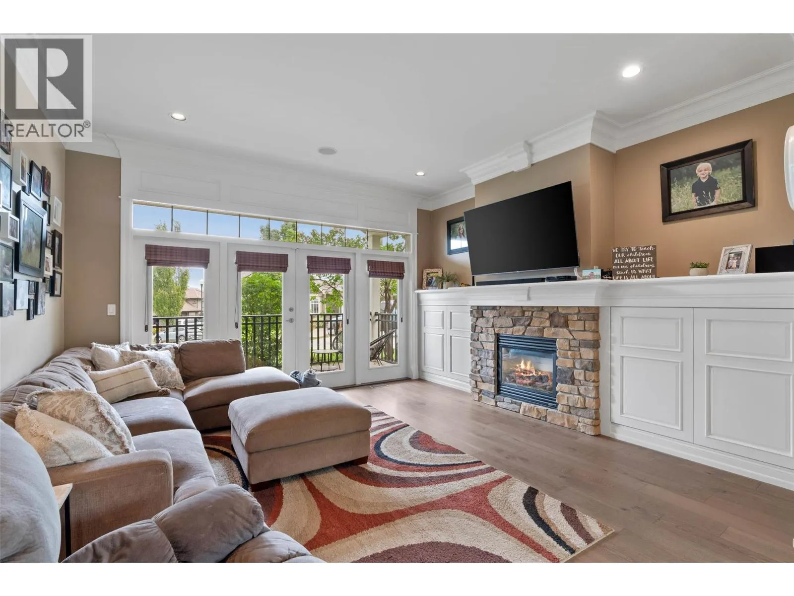 400 Fernie Place