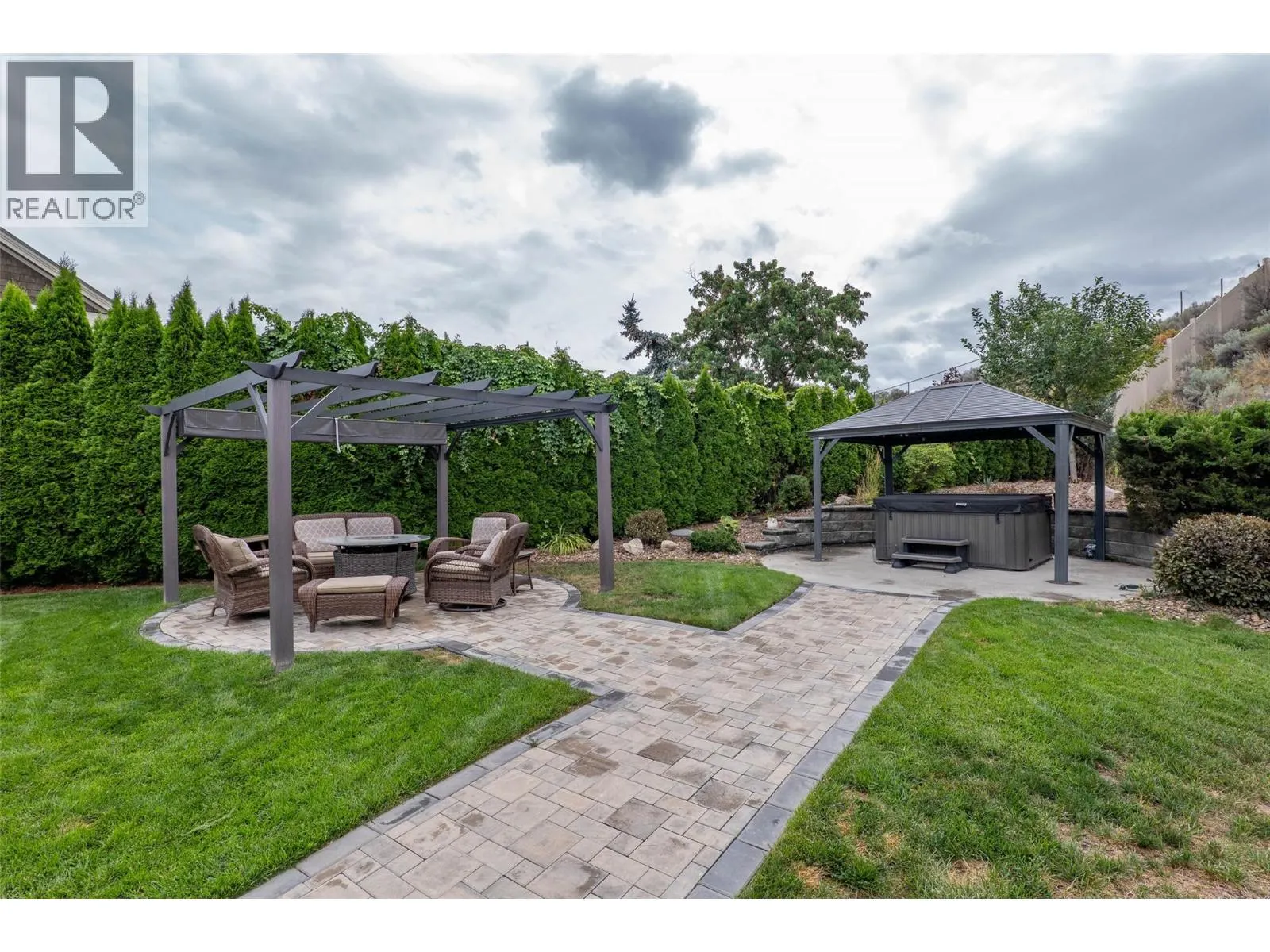 400 Fernie Place