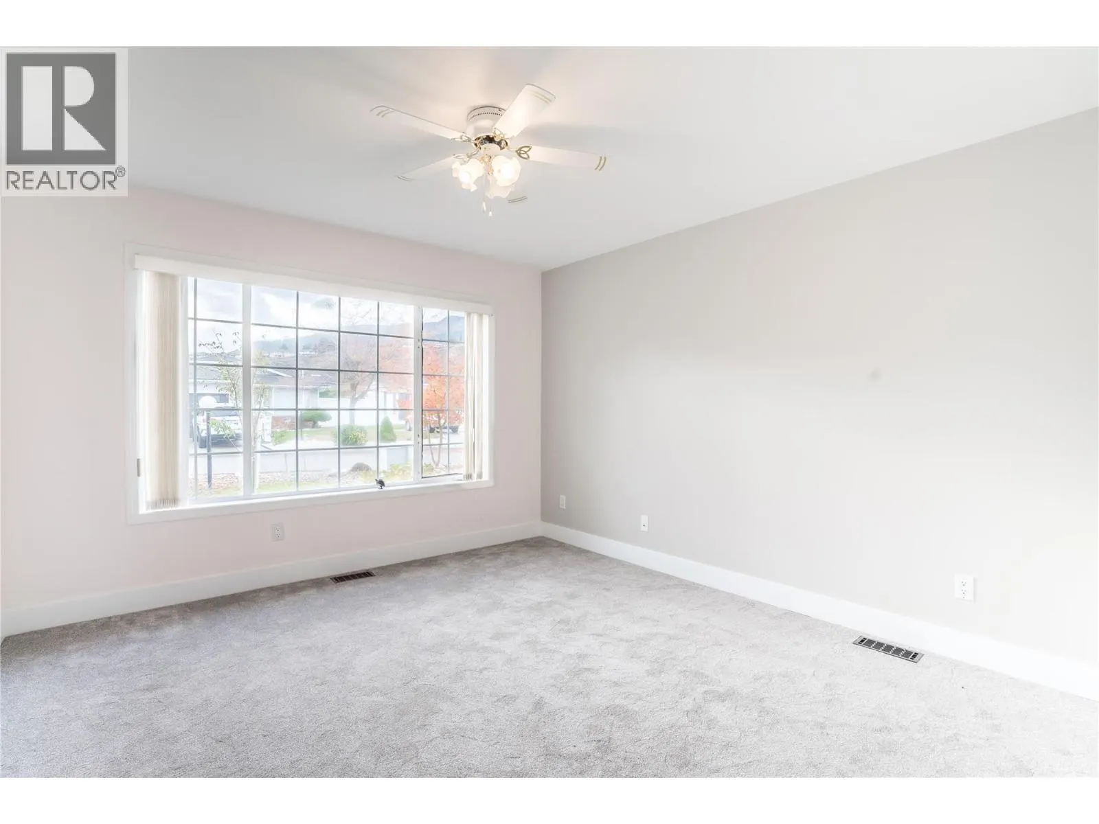 57 Kingfisher Drive
