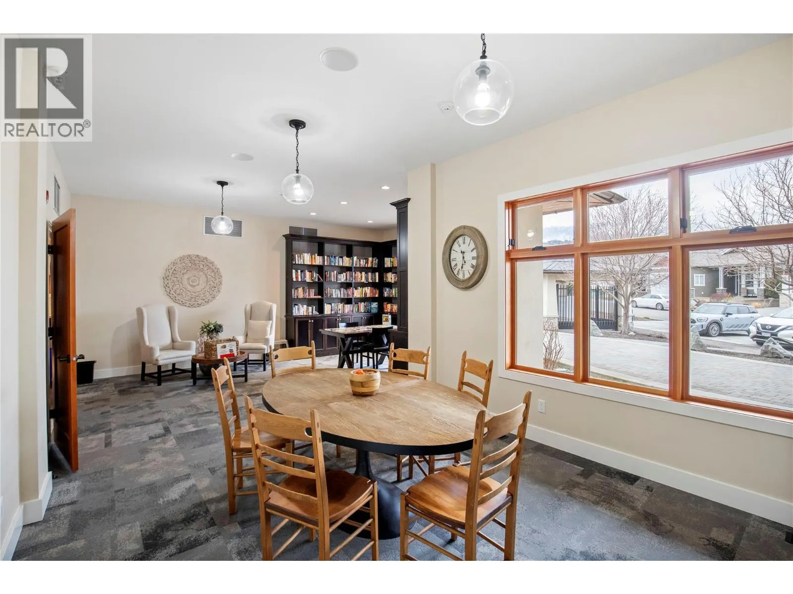 2092 Sage Crescent