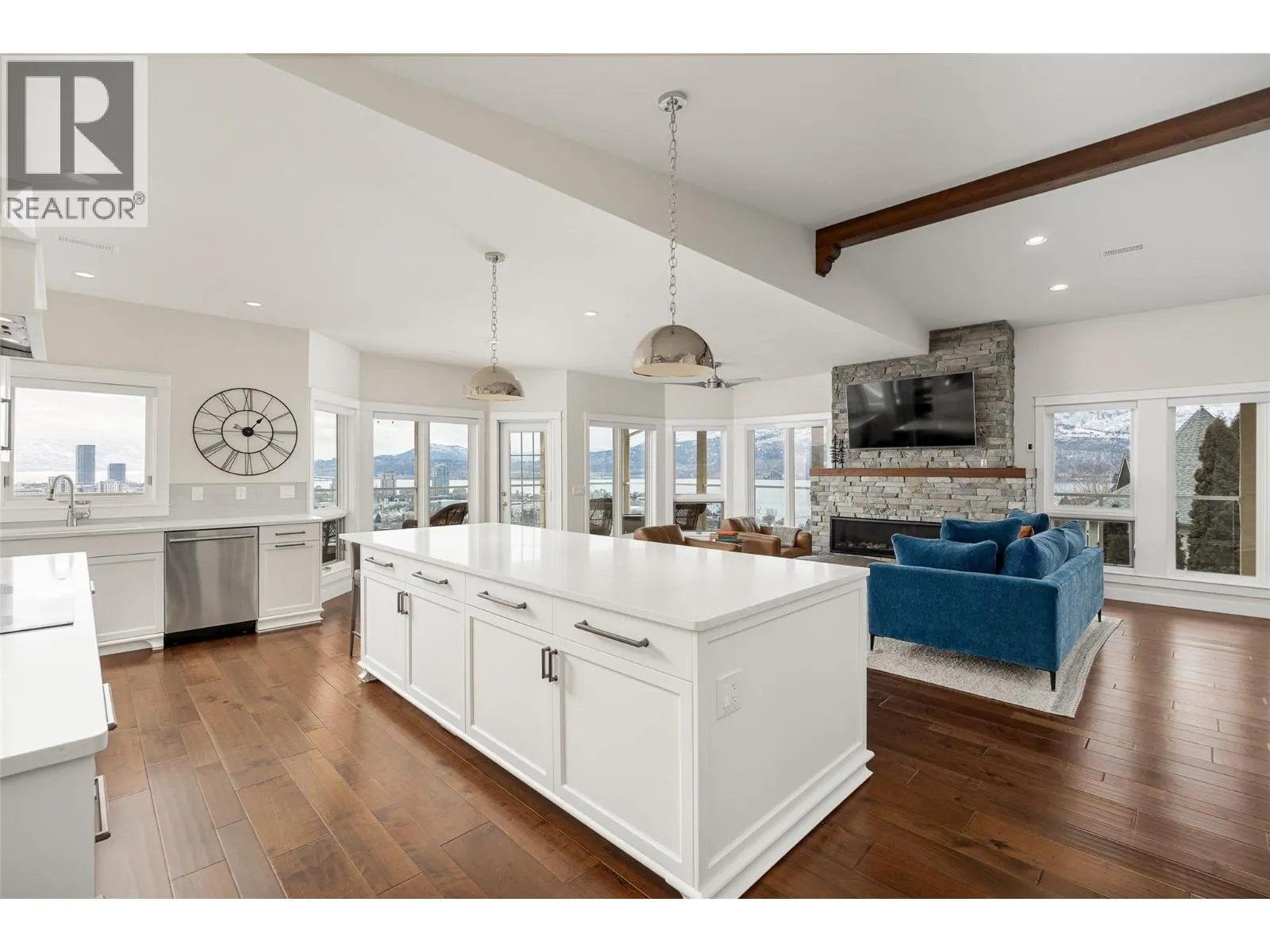 647 Royal Pine Drive