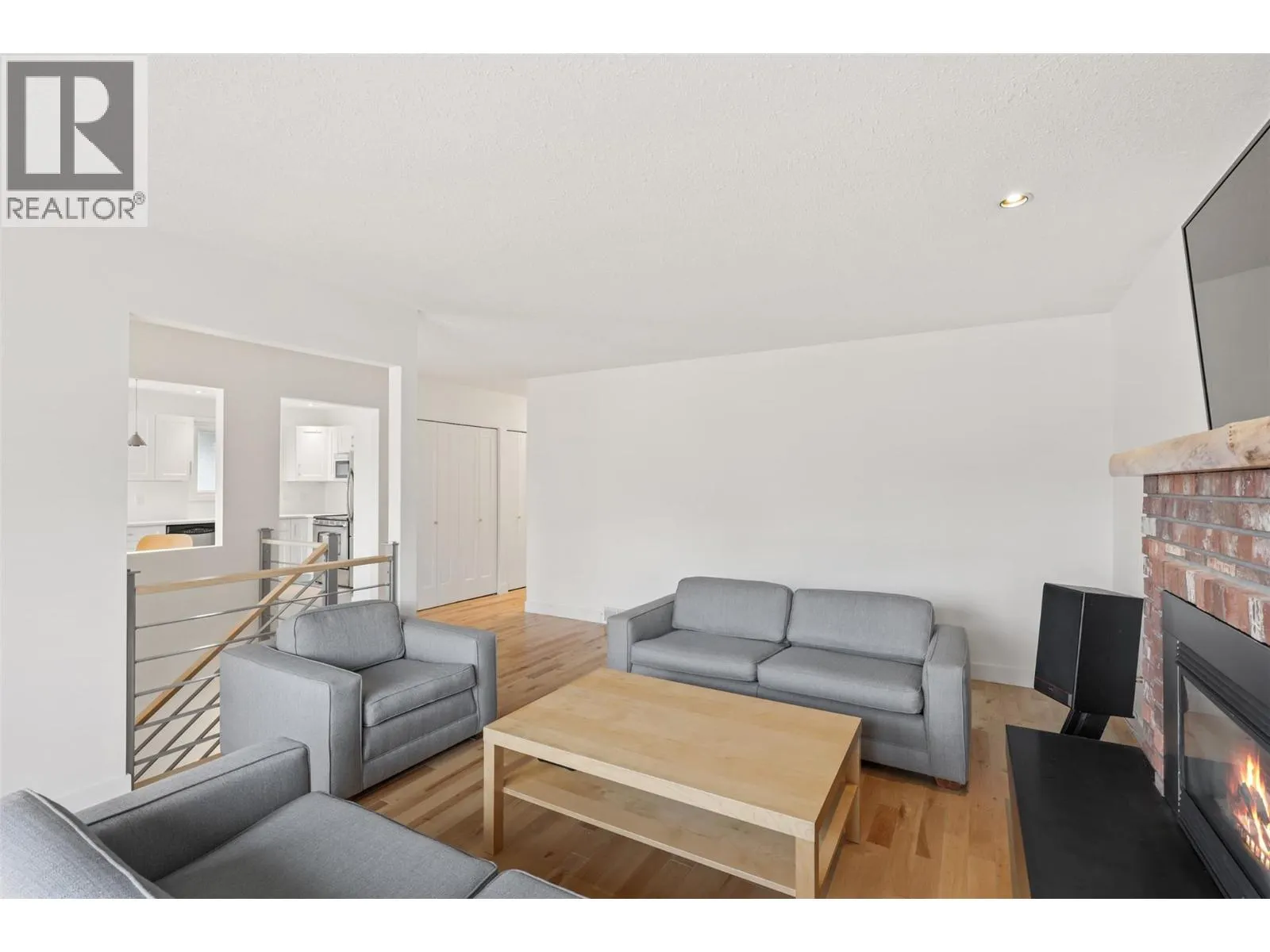 1289 MONASHEE Court