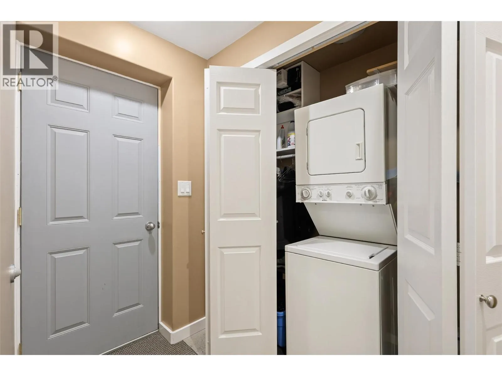 1289 MONASHEE Court