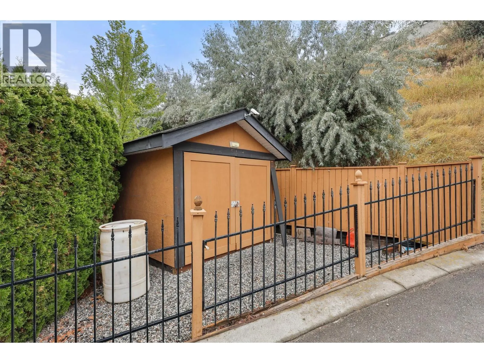 1289 MONASHEE Court