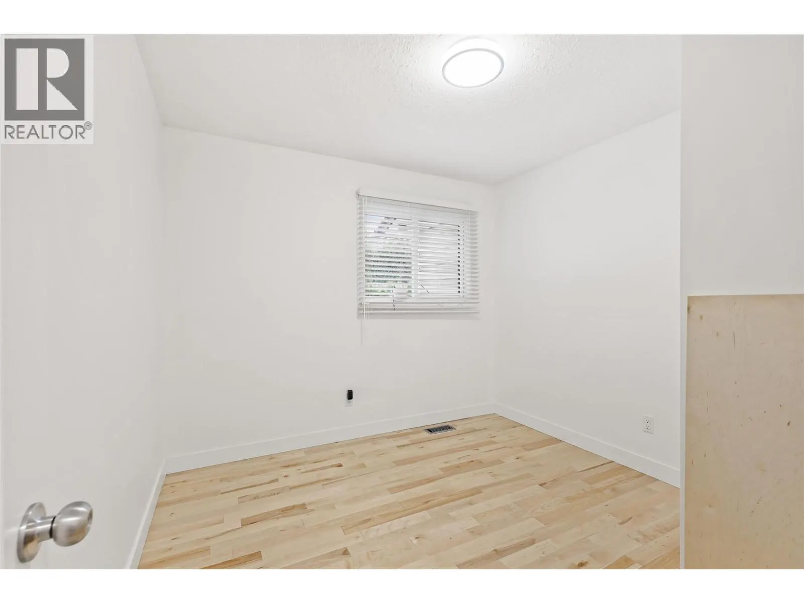 1289 MONASHEE Court