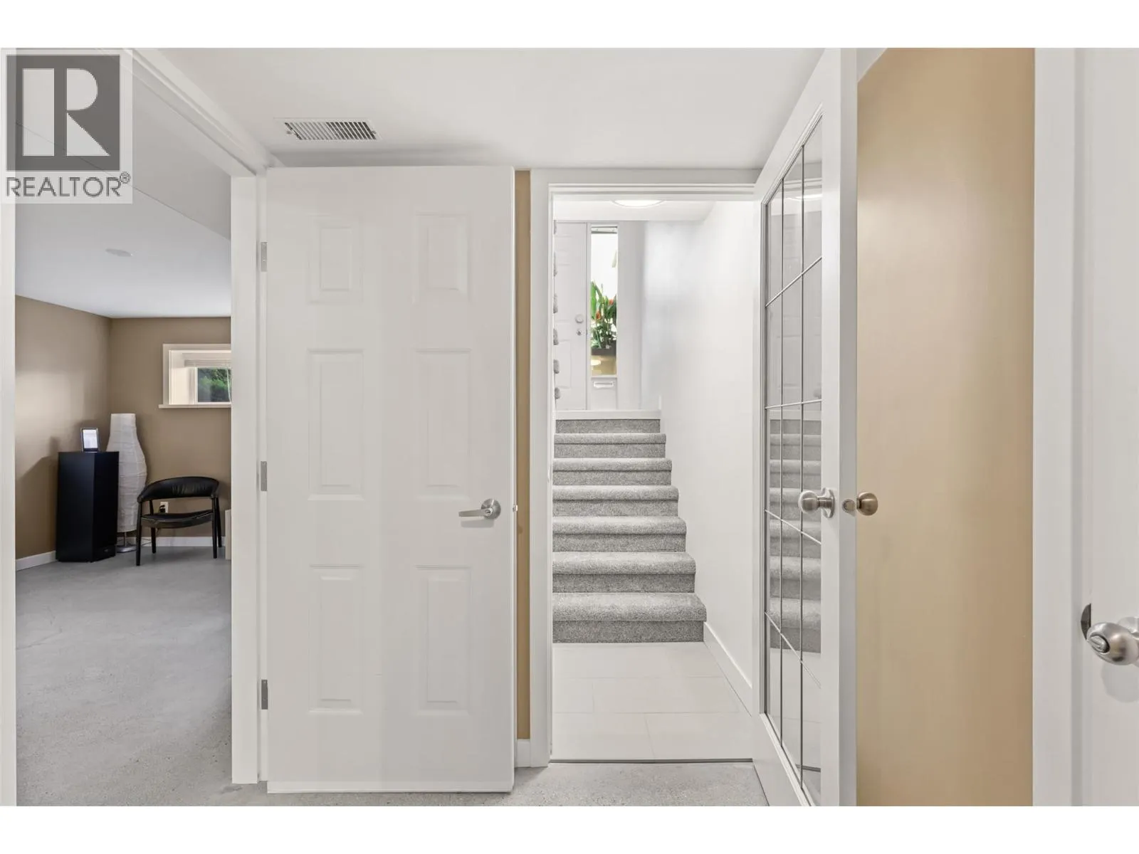 1289 MONASHEE Court