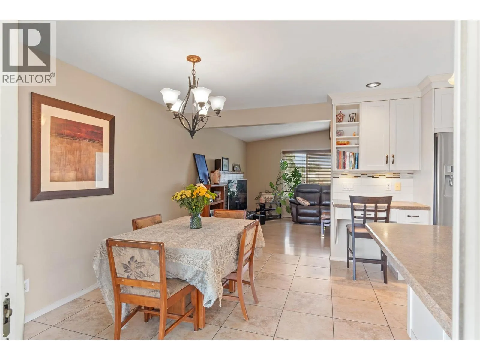 874 DEVER Drive