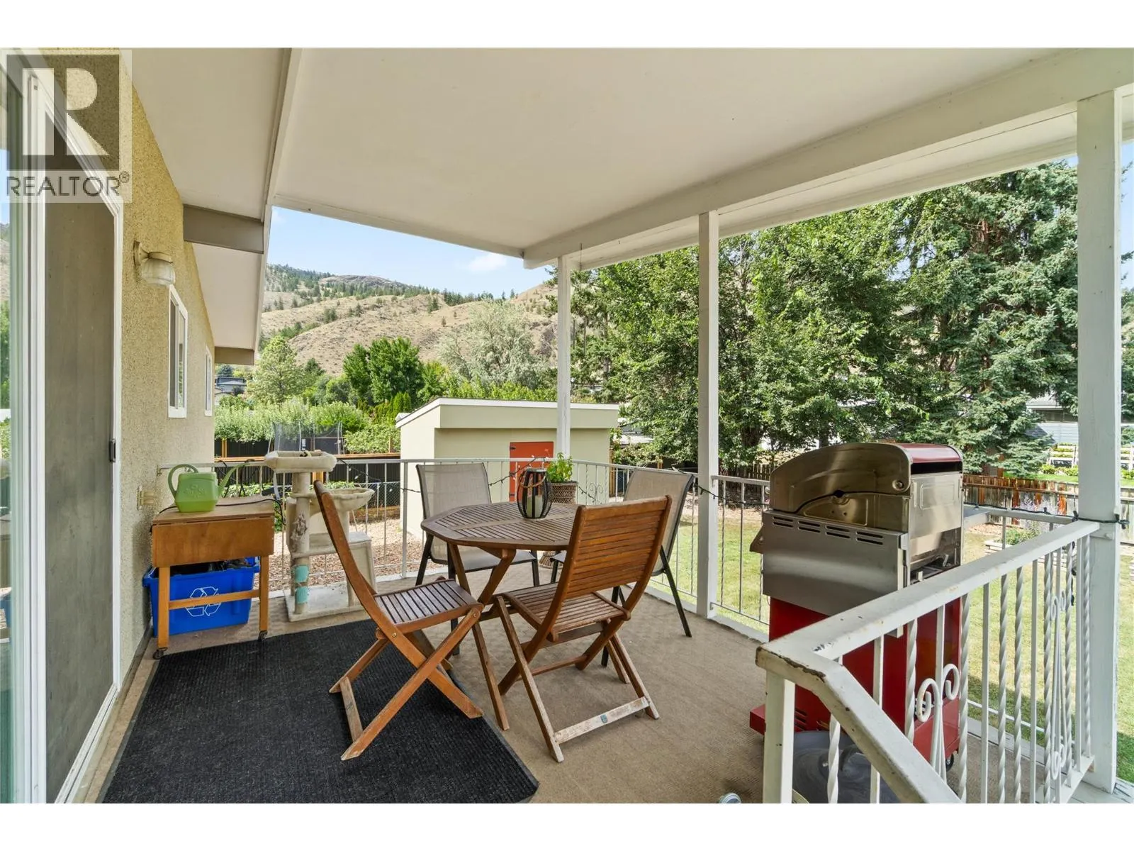 874 DEVER Drive