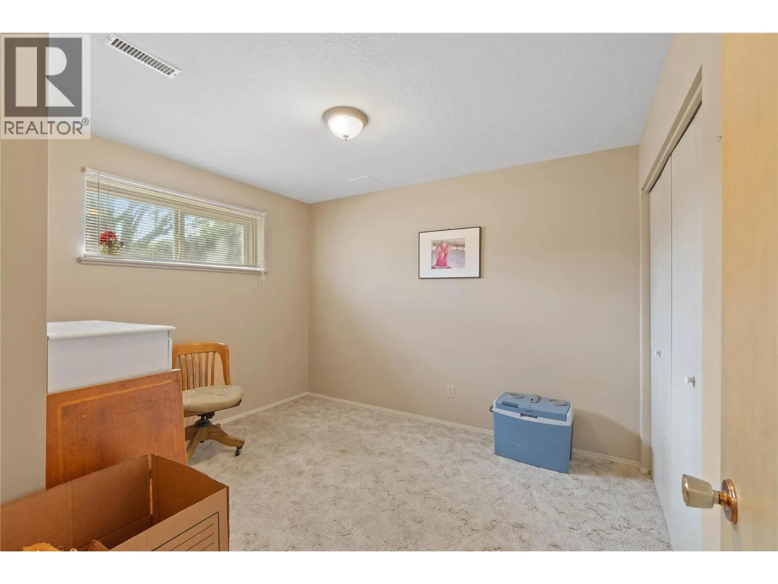 874 DEVER Drive