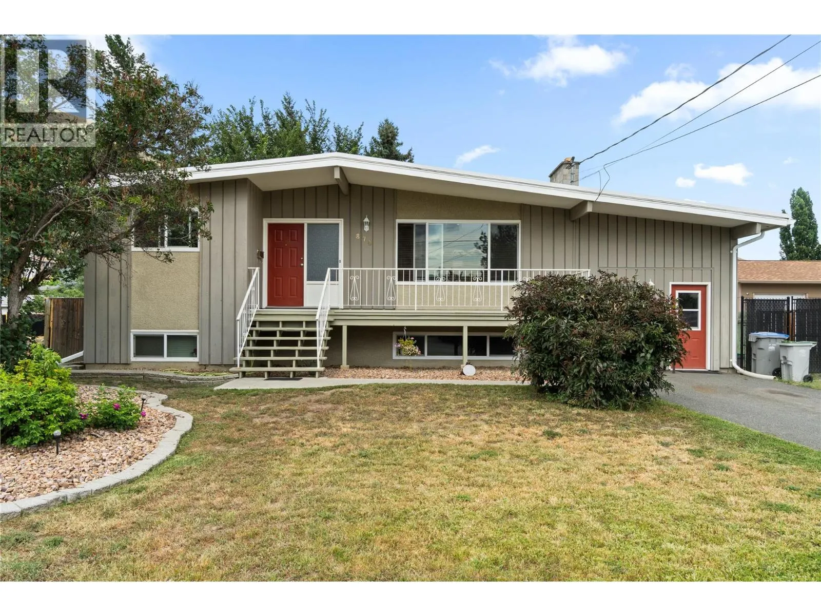 874 DEVER Drive
