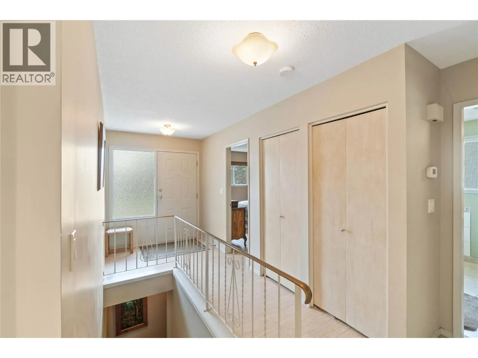 874 DEVER Drive