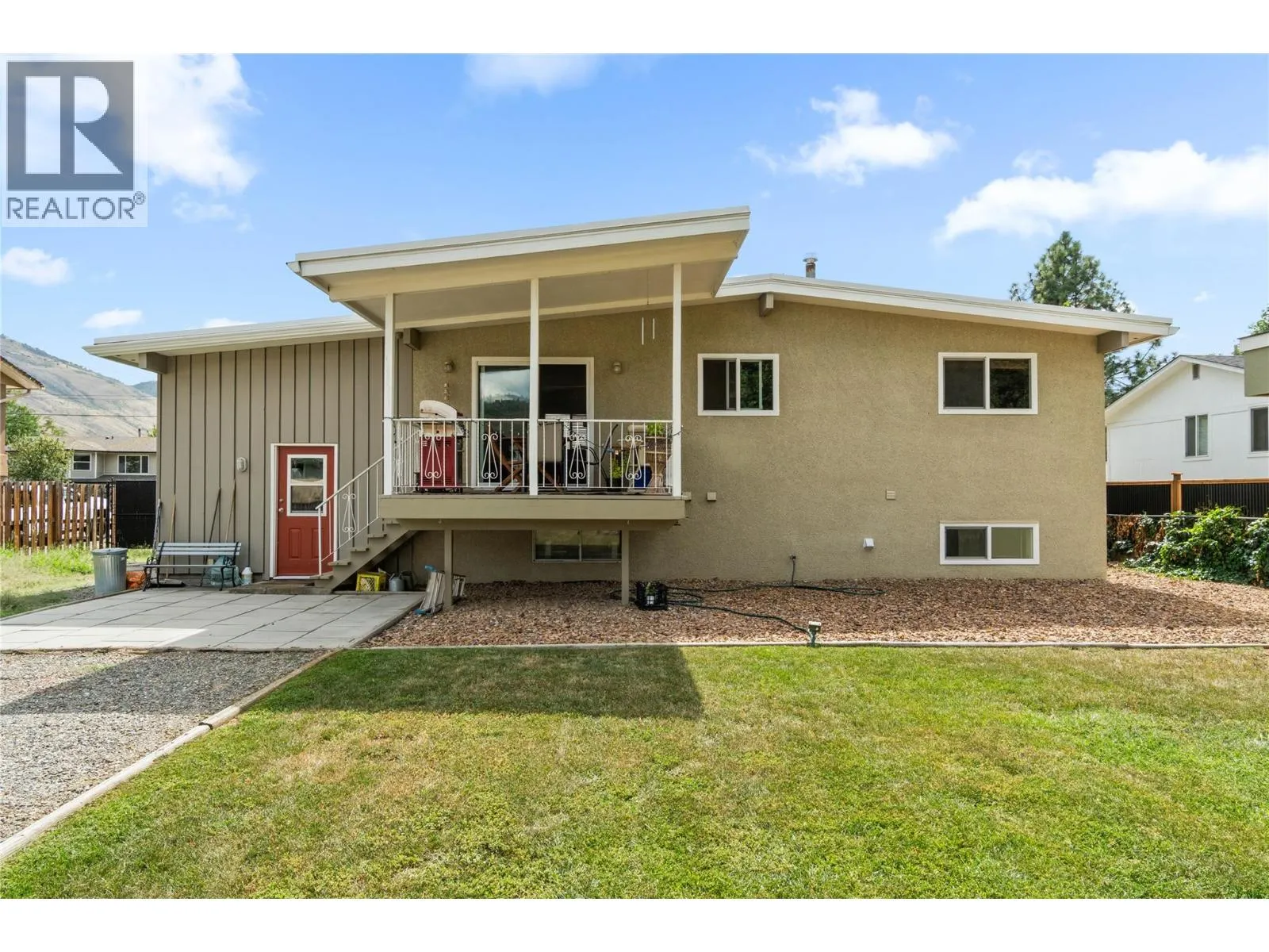 874 DEVER Drive