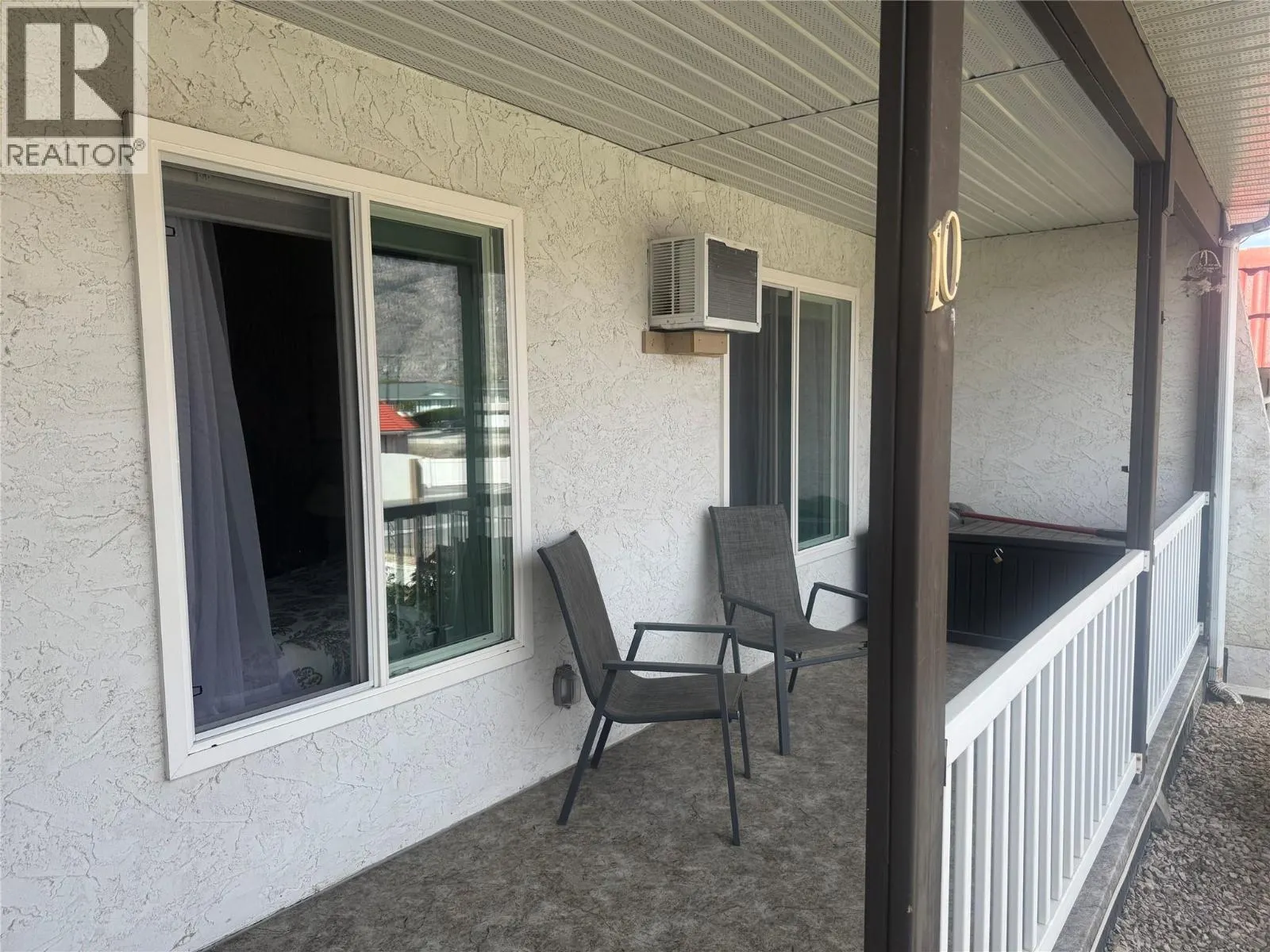 8010 VEDETTE Drive Unit# 10