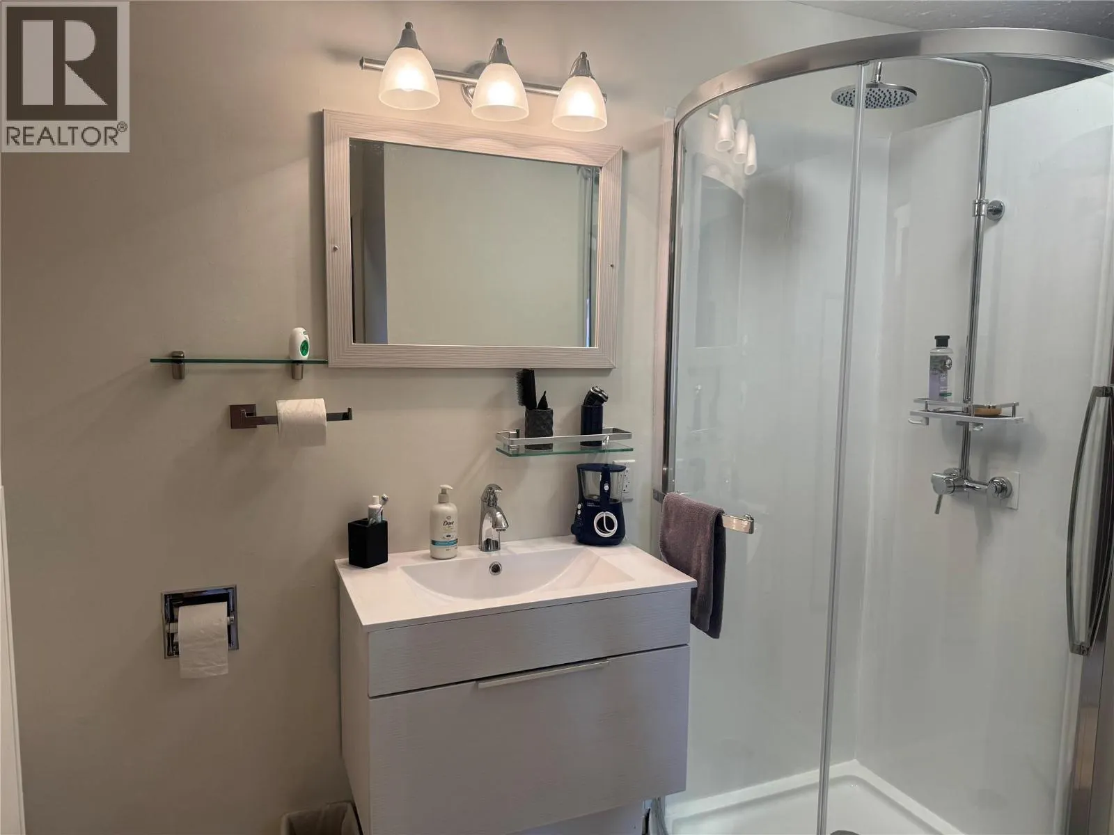 8010 VEDETTE Drive Unit# 10