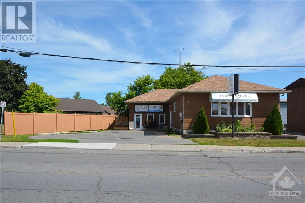 921 NOTRE DAME STREET, (MLS® 4484325) See this property for sale