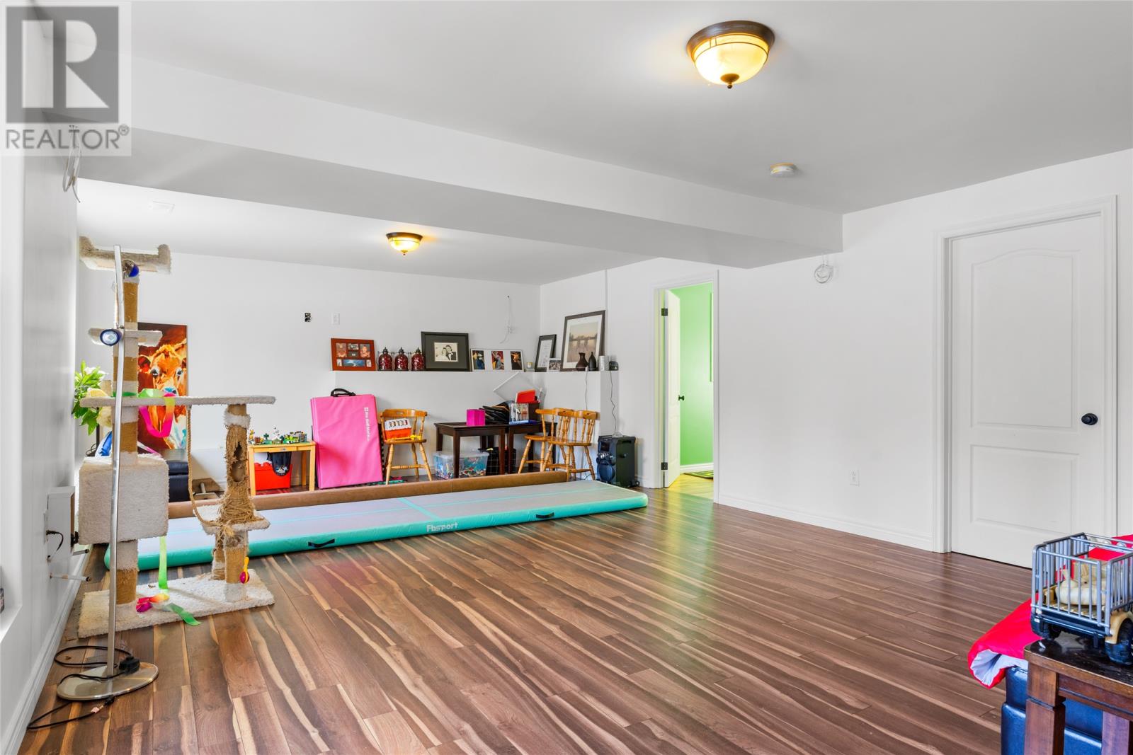 Listing 1254384 - Large Photo # 31