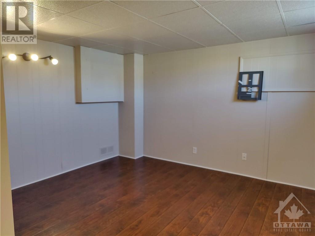 Listing 1276734 - Large Photo # 15