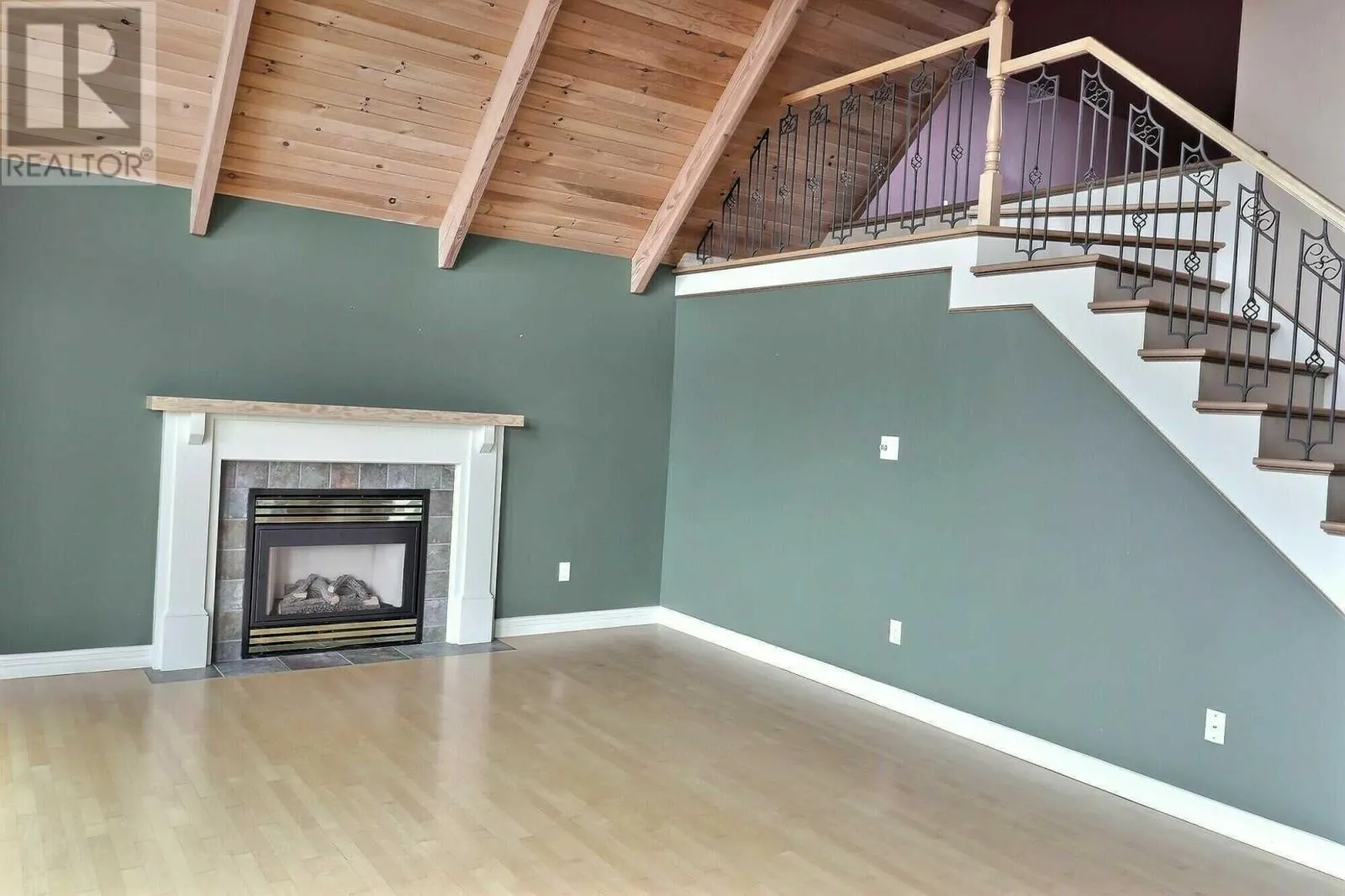 537 Old Broad Cove Road